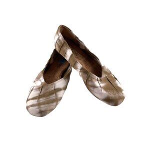 Korks Women’s Palmer Khaki White Tie Dye Square Toe Ruched Ballet Flat Size 7.5